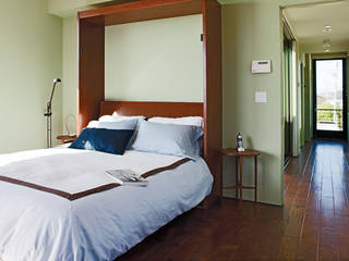 Casa fatta con containers navali., Green Living Ltd Green Living Ltd Camera da letto moderna