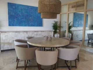 DECORACIÓN DE CASA EN CANCUN, GRUPO REYNAUD GRUPO REYNAUD غرفة السفرة