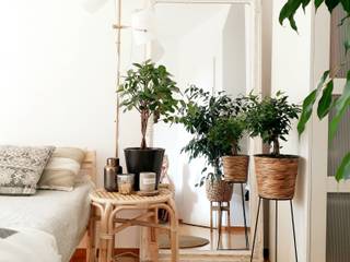 Weiß, Holz, Rattan und Pflanzen., La mila Interior Design La mila Interior Design Tropical style bedroom