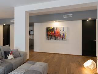 zona Tortona, ristrutturami ristrutturami Modern living room Wood Grey