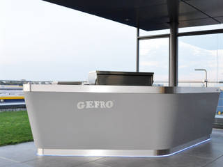 AVITRUM goes Business: Made im Allgäu, AVITRUM OpenSky Kitchens AVITRUM OpenSky Kitchens Balkon, Beranda & Teras Modern