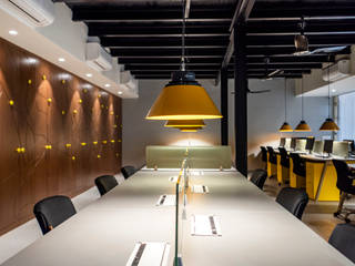 Boutique Office in Sector 17, Gurgaon, Stonehenge Designs Stonehenge Designs Studio minimalista