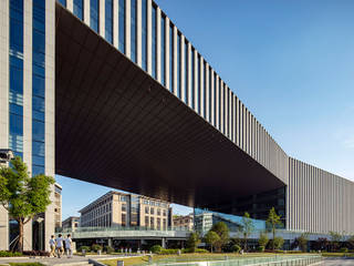 Kingboard Centre, a landmark portal to Hongqiao , Architecture by Aedas Architecture by Aedas Gewerbeflächen