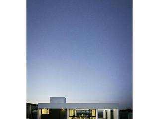 CASA N15, Llorca Durá Arquitectos Llorca Durá Arquitectos 現代房屋設計點子、靈感 & 圖片 玻璃