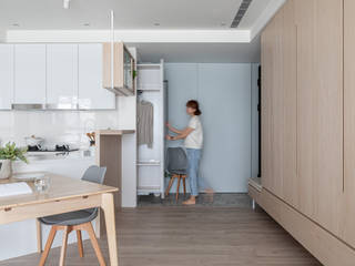 仲夏。午後, 存果空間設計有限公司 存果空間設計有限公司 Modern Corridor, Hallway and Staircase