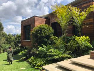 VILLA CARMEN, URRETA Arquitectura del Paisaje URRETA Arquitectura del Paisaje Tropical style garden