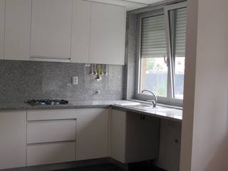 Remodelação Apartamento | Braga, J Habit J Habit Unit dapur