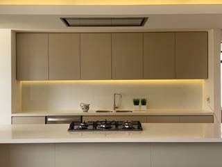 Bogota Apartment, marisagomezd marisagomezd Cuisine minimaliste Quartz Beige