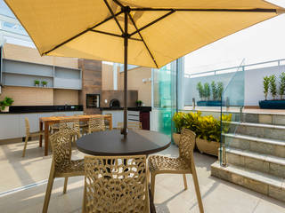 Apartamento Cobertura Vila Carrão, LAM Arquitetura | Interiores LAM Arquitetura | Interiores Modern style balcony, porch & terrace