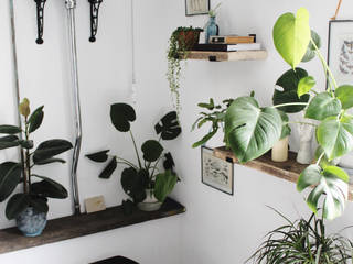 High level W.C and shelving detail Back to the Future Interiors Ванная в стиле лофт Белый toilet, w.c, shelving, bathroom shelving, decor, interior decor, plants, house plants