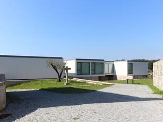 CPFA .Centro Pastoral de Fonte Arcada | P2010|04103, ARCHÉ ARCHÉ Modern houses