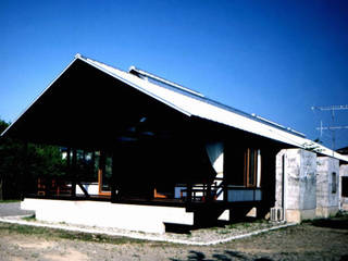 人吉の舎, ばん設計小材事務所 ばん設計小材事務所 Casas modernas