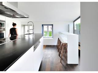 Büro mit Aussicht, Heerwagen Design Consulting Heerwagen Design Consulting Built-in kitchens