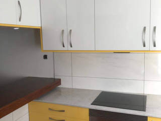 Cozinha , Domingos Trovisco Paixão, Lda Domingos Trovisco Paixão, Lda Small kitchens Chipboard