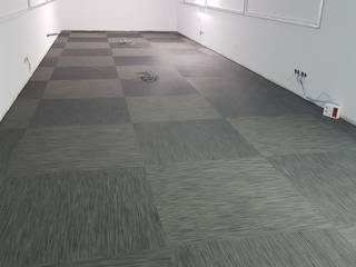 TRABAJOS DE REVESTIMIENTOS , OBITEC ZONA 25 SL OBITEC ZONA 25 SL Floors Wood-Plastic Composite