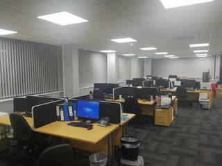 Large Office In Hanley, Moonlite Blinds Moonlite Blinds مساحات تجارية