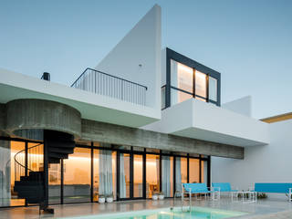 AREIA, Five houses in Kuwait, AAP - ASSOCIATED ARCHITECTS PARTNERSHIP AAP - ASSOCIATED ARCHITECTS PARTNERSHIP Log cabin Concrete