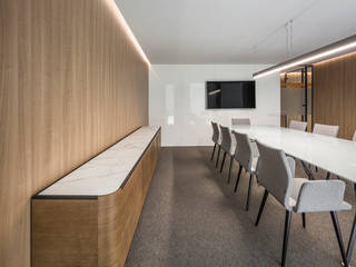 Officina Dadelos | Frasquet Arquitectos, Momocca Momocca Commercial spaces Wood Wood effect
