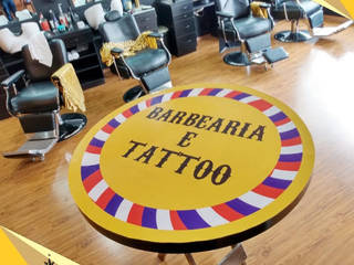 Fachada Barbearia - Letras Caixas e Letreiros , North Visual - Letreiros e Fachada em Acm North Visual - Letreiros e Fachada em Acm Spazi commerciali Alluminio / Zinco