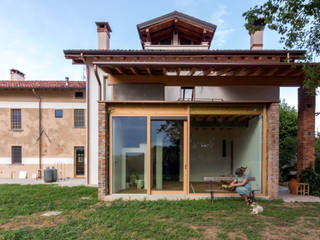 Cascina Deserto, Falegnameria Menaballi Falegnameria Menaballi Ventanas de madera Madera Acabado en madera