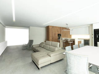 Casa em Lisboa Remodelação e Ampliação, CVZ Construções CVZ Construções Salas de estar modernas Branco