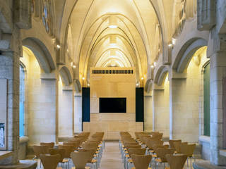 Claustros Sagrada Familia, COMA Arquitectura COMA Arquitectura Espacios comerciales Piedra