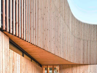 CMCiB, COMA Arquitectura COMA Arquitectura Ruang Komersial Kayu Wood effect