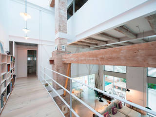 Torrrijos, COMA Arquitectura COMA Arquitectura Eclectic style corridor, hallway & stairs Wood Wood effect