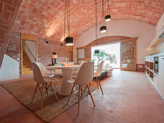 Calella, COMA Arquitectura COMA Arquitectura Living room Ceramic