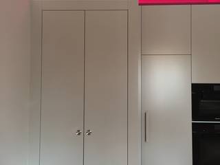 Farb- und Möbelkonzept für eine Altbauwohnung in Wien, harryclarkinterior harryclarkinterior مطبخ MDF