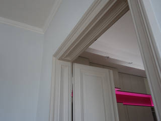 Farb- und Möbelkonzept für eine Altbauwohnung in Wien, harryclarkinterior harryclarkinterior غرفة المعيشة