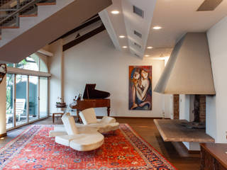 Una villa in città | 350 MQ, Studio d'Arc - Architetti Studio d'Arc - Architetti Ruang Keluarga Klasik