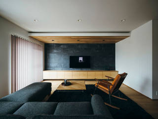 M-HOUSE, ELD INTERIOR PRODUCTS ELD INTERIOR PRODUCTS Industriale Wohnzimmer Holznachbildung
