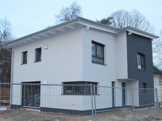 Einfamilienhaus in Hanau, F.C. Nüdling Fertigteiltechnik GmbH + Co. KG F.C. Nüdling Fertigteiltechnik GmbH + Co. KG Casas unifamiliares