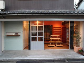 Nijo accessory shop, 中西ひろむ建築設計事務所／Hiromu Nakanishi Architects 中西ひろむ建築設計事務所／Hiromu Nakanishi Architects 商业空间 木頭 Wood effect