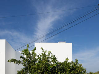 Falfosa House, Faro, AAP - ASSOCIATED ARCHITECTS PARTNERSHIP AAP - ASSOCIATED ARCHITECTS PARTNERSHIP Casas familiares Tijolo