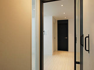 풍납동 씨티극동 24py, Design Daroom 디자인다룸 Design Daroom 디자인다룸 Modern Corridor, Hallway and Staircase