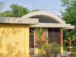 Farm House, India by The Vrindavan Project, The Vrindavan Project The Vrindavan Project Bungalow