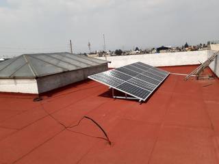 SISTEMA FOTOVOLTAICO RESIDENCIAL LA ASUNCION, TOLUCA, SOSEL SAS DE CV SOSEL SAS DE CV Nowoczesne domy