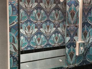 1935 Colonial Powder Room, Tonic Interiors Tonic Interiors Banheiros clássicos Azulejo