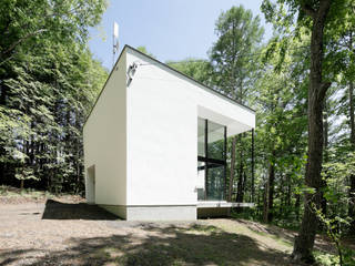 064御代田Nさんの家, atelier137 ARCHITECTURAL DESIGN OFFICE atelier137 ARCHITECTURAL DESIGN OFFICE Moderne Häuser Weiß