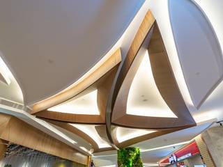 The Gardens Mall X, Swofinty Design Swofinty Design Commercial spaces Wood Wood effect