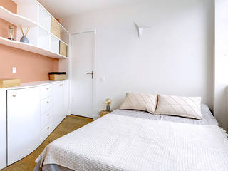 Rénovation complète Appartement Scandinave, GRAM Architecture & Design GRAM Architecture & Design Small bedroom