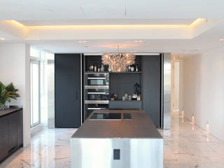 Luxury Penthouse Renovation, Northern Alpine Contracting Ltd Northern Alpine Contracting Ltd Cocinas de estilo moderno