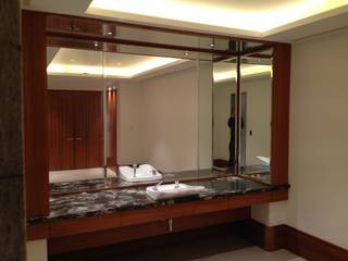 Glass Mirrors , Ion Glass Ion Glass حمام زجاج