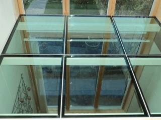 Glass walk on floor , Ion Glass Ion Glass أرضيات زجاج