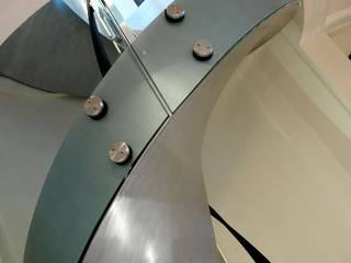 Glass balustrade to spiral staircase , Ion Glass Ion Glass Escaleras Vidrio