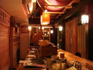 瞞著爹日本料理空間設計 Japanese Restaurant interior design, May kong 美空設計 May kong 美空設計 Bedrijfsruimten Houtcomposiet Transparant