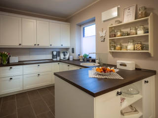 moderne Landhaus Küche, Feelgood Design Feelgood Design Small kitchens