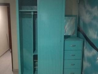 CLOSET HECHO A MEDIDA, Pablo´S Pablo´S Modern style bedroom Solid Wood Blue
